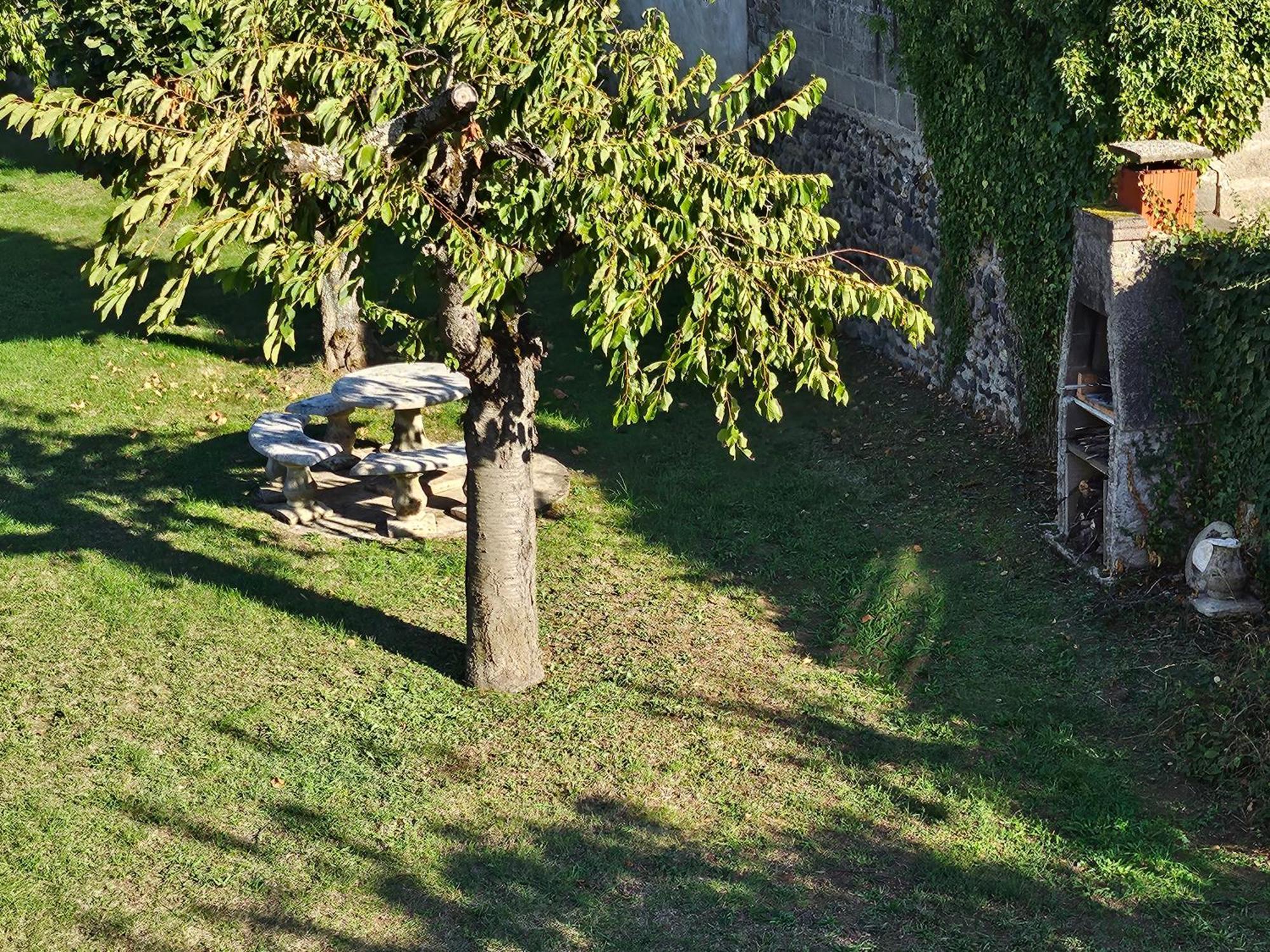 La Bourzede F3 Apartment Langeac Екстериор снимка